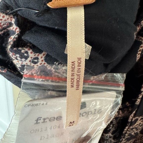 Revolve Free People Kissing Sunlight Jumpsuit in Black Combo M NWT - Picture 5 of 9